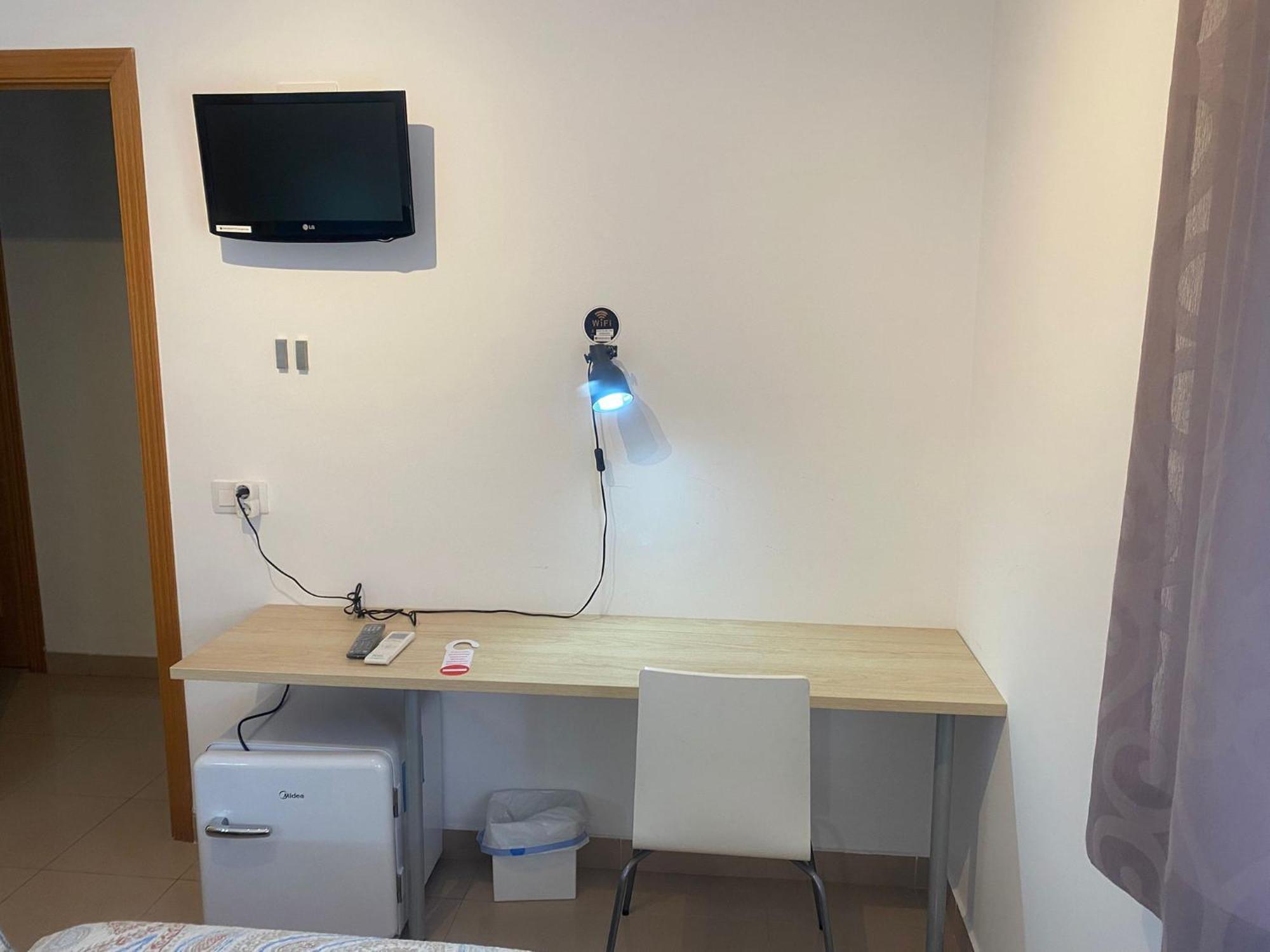 Hostal Retiro Madrid Eksteriør bilde