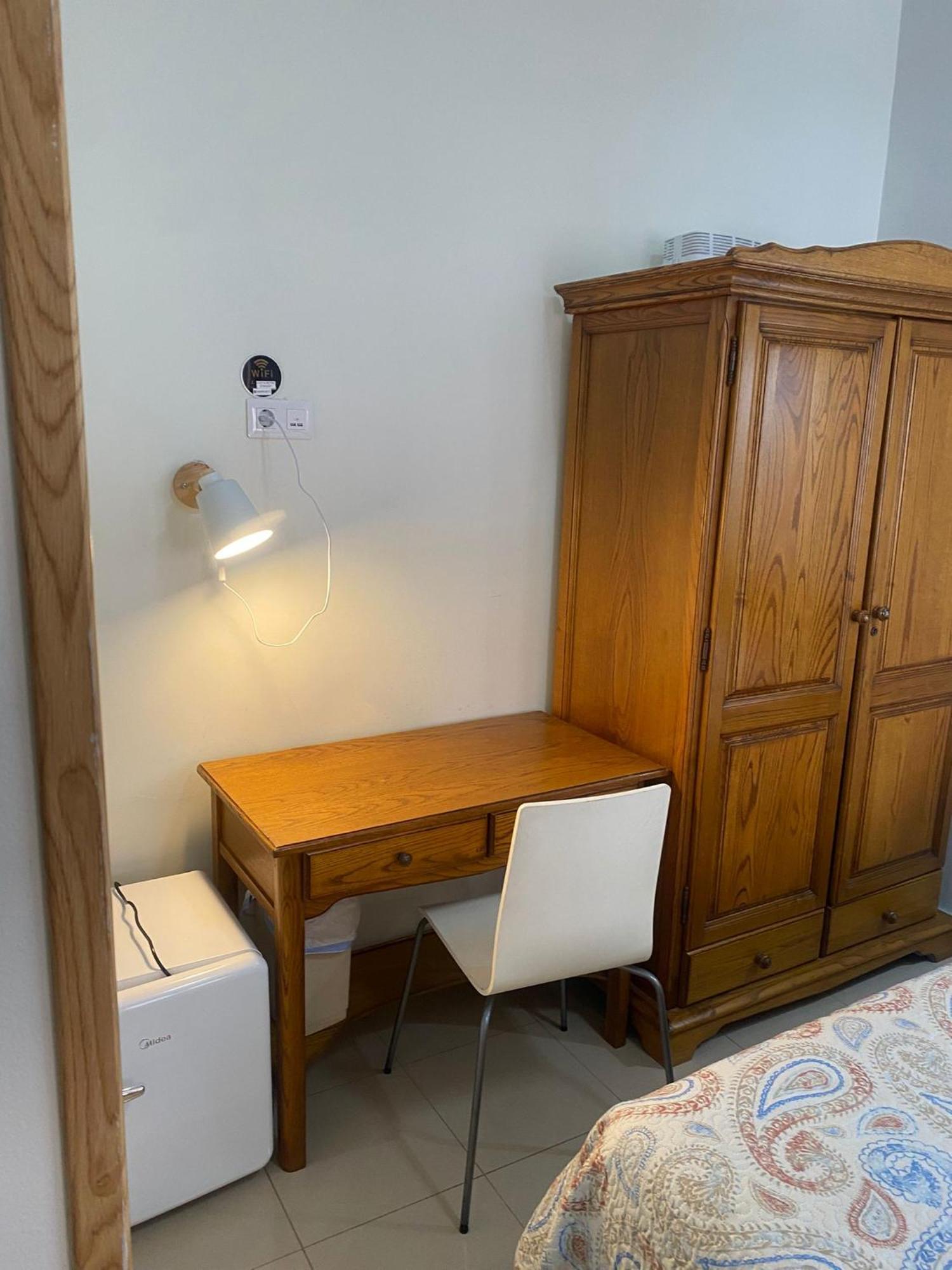Hostal Retiro Madrid Eksteriør bilde