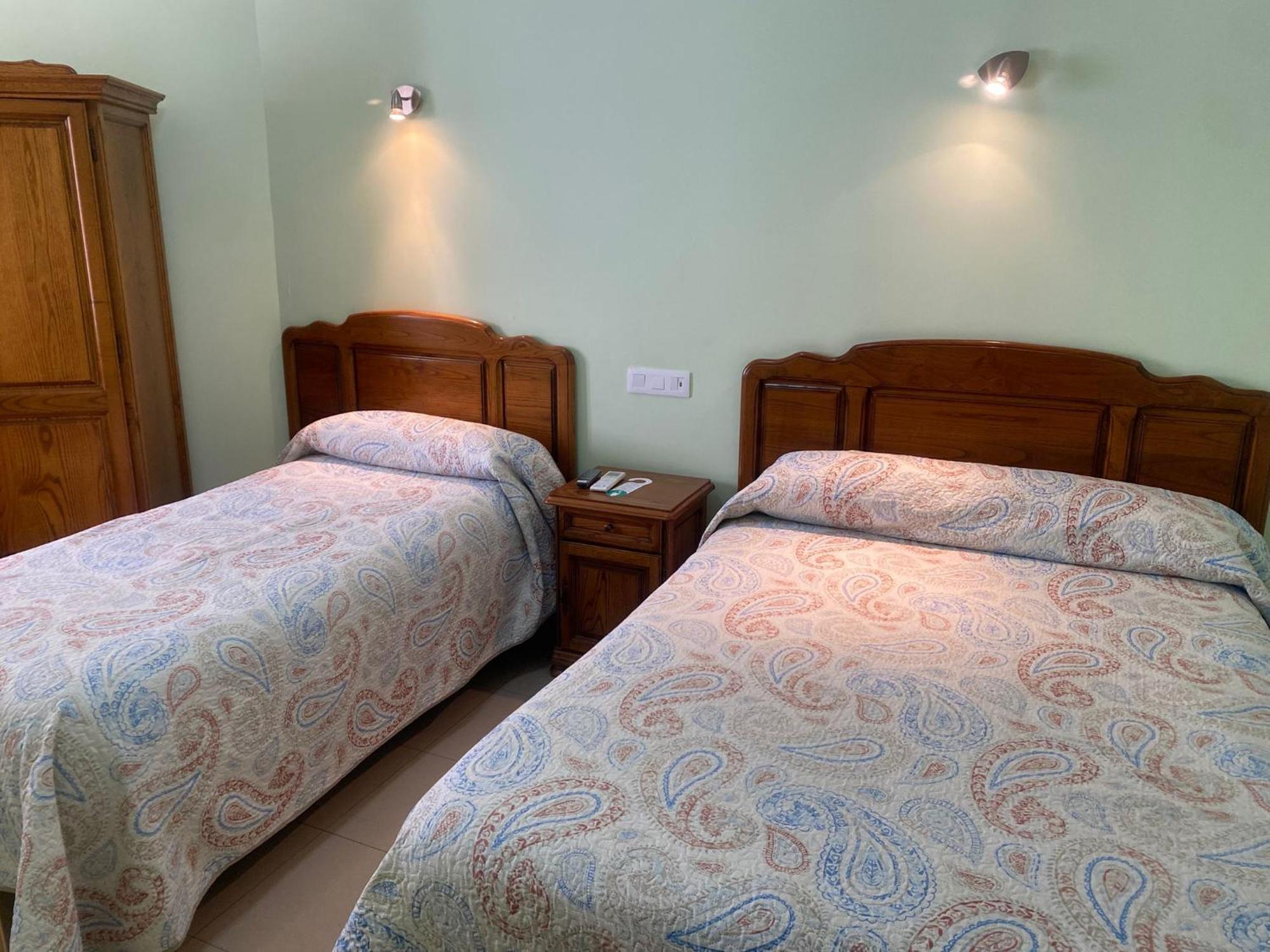 Hostal Retiro Madrid Eksteriør bilde