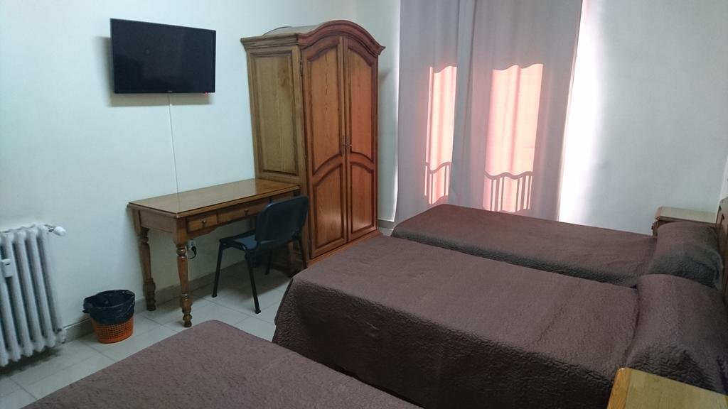 Hostal Retiro Madrid Rom bilde
