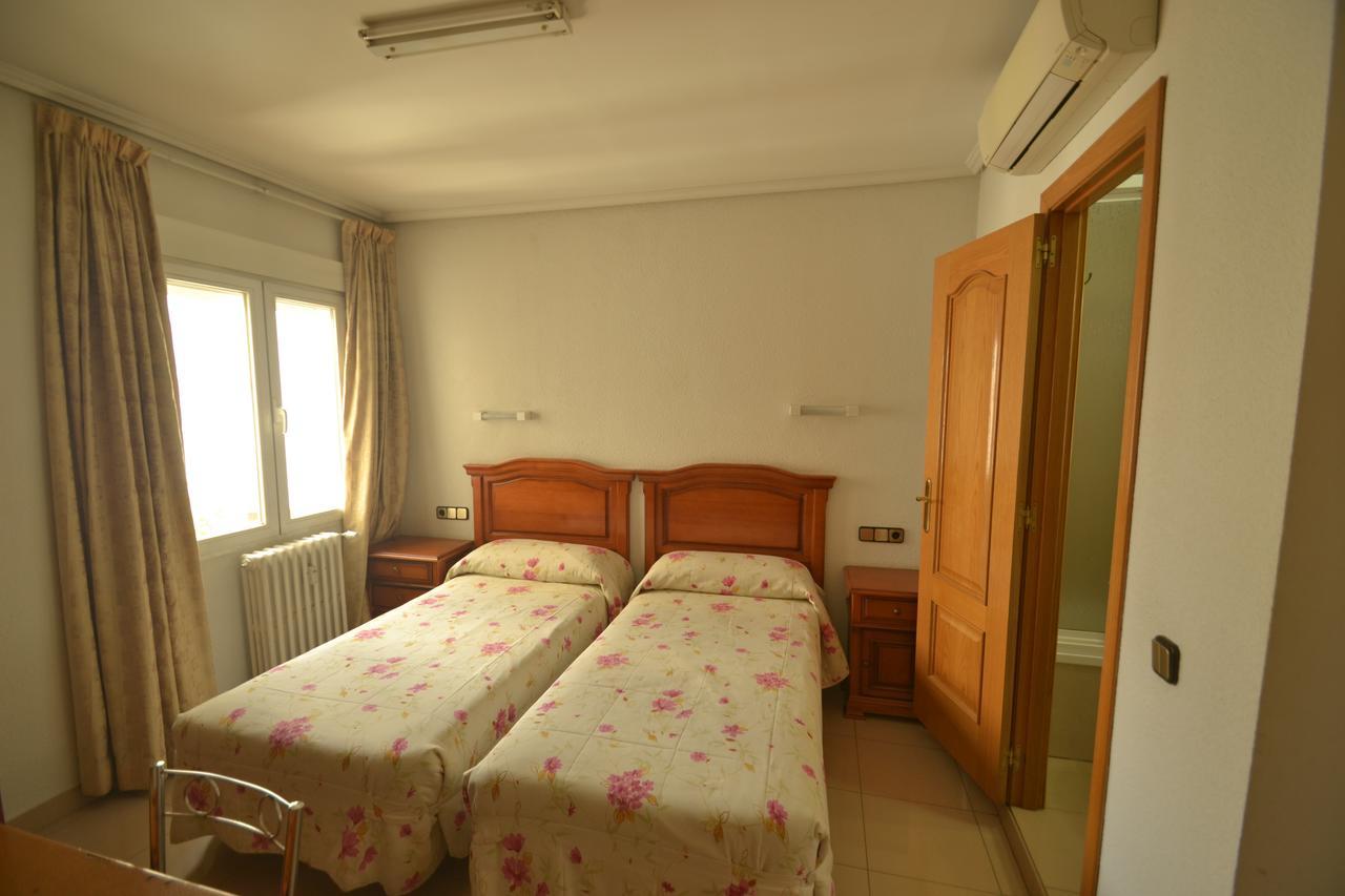 Hostal Retiro Madrid Eksteriør bilde